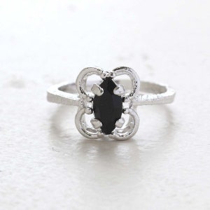 Vintage Marquise Black Crystal Cocktail Ring: 18k White Gold Electroplated
