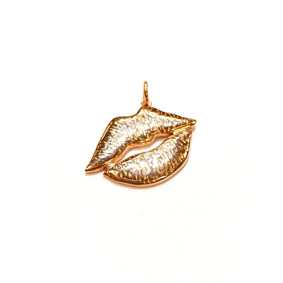 Gold Kiss in 14k Gold
