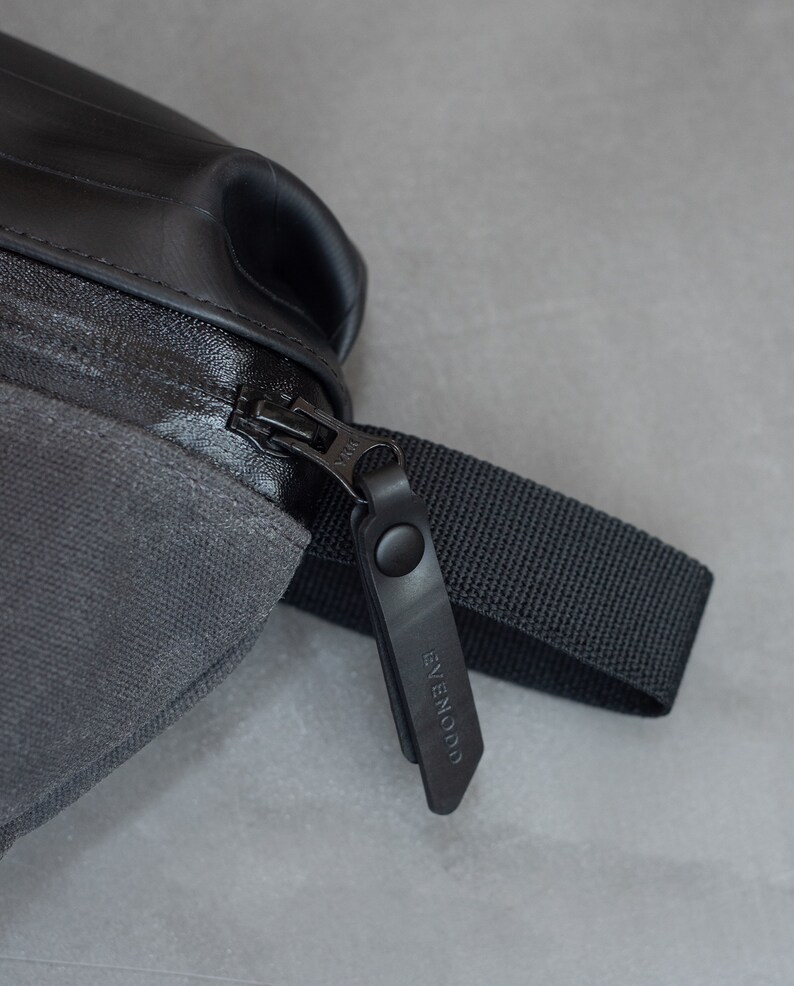 Waist Pack: Waxed canvas and inner tube image 6