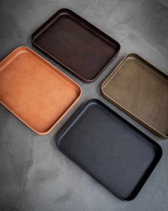 Top 3 Personalized Leather Valet Trays & Flasks for Men in 2026