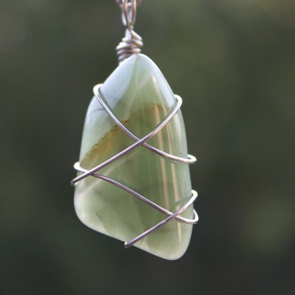 Green Chert stainless steel wire wrapped healing stone pendant. Healing crystals and stones. Chakra stones. Healing crystal jewelry. Reiki