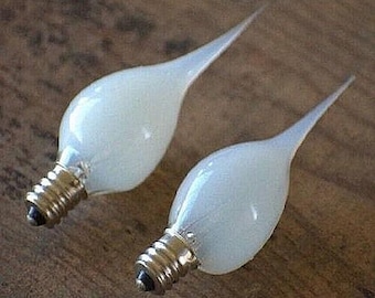 2 pack Country Primitive 5 watt Silicone Replacement Bulbs ~ Light Bulb