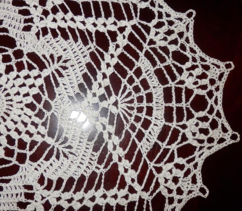 ECRU STAR Round 23 100/% Cotton Lovely Real Handmade Crochet Doily