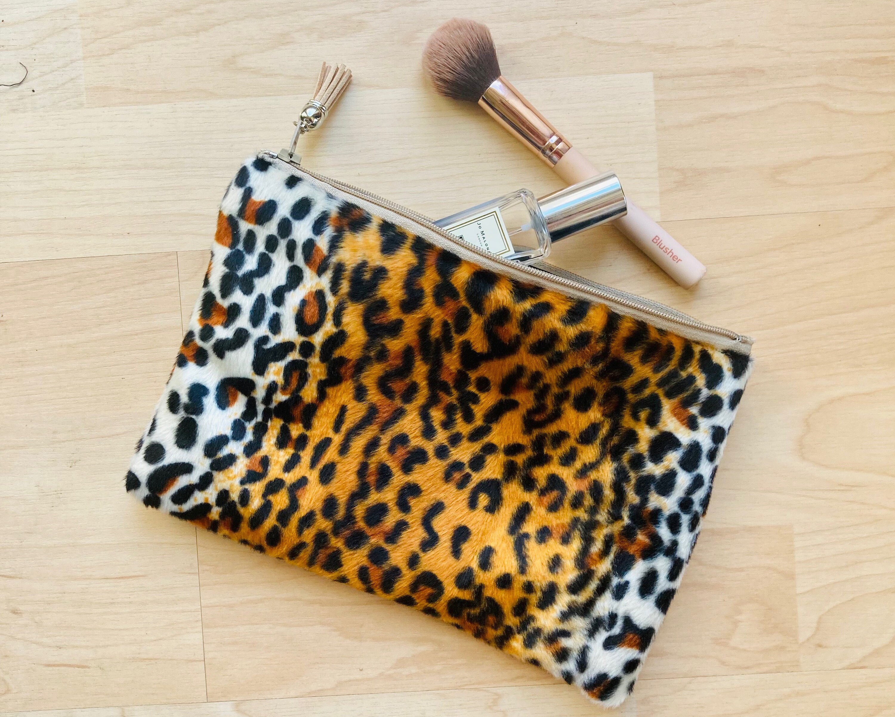 Cheetah Faux Fur Makeup Bag Furry Makeup Pouch Animal - Etsy Cheetah Faux Fur Makeup Bag Furry Makeup Pouch Animal - Etsy
