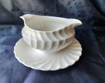 Myott Staffordshire Olde Chelsea gravy boat with attached underplate
