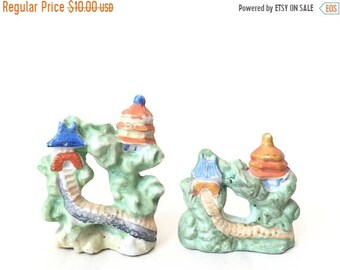 ON SALE Pair of Pagodas.Pagodas.Aquarium Decor.Lost Horizon.Aquarium.Vintage.Antique.Pets.Pet.Retro