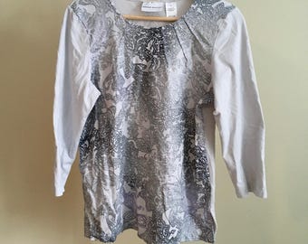 Alfred Dunner Women's Size S Long Sleeve Top Gray Paisley Embellished