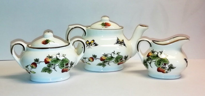 strawberry tea set