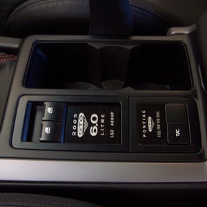 GTO Console Badges 2004 Manual Transmission Only