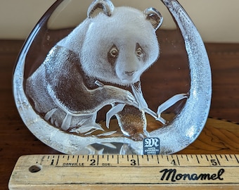 Vintage Mats Jonasson Maleras Crystal Panda Papwrweight