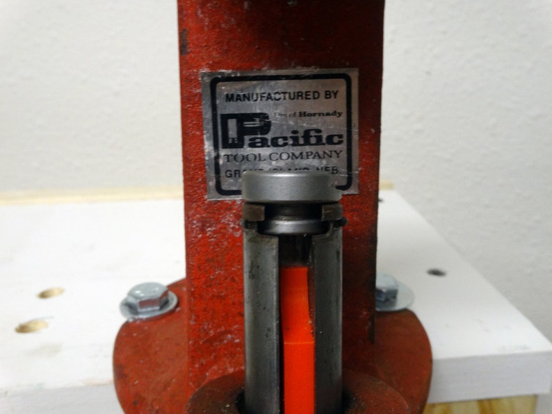 Lyman Primer Catcher Upgrade For Pacific Power C Reloading Press (Crusher II)