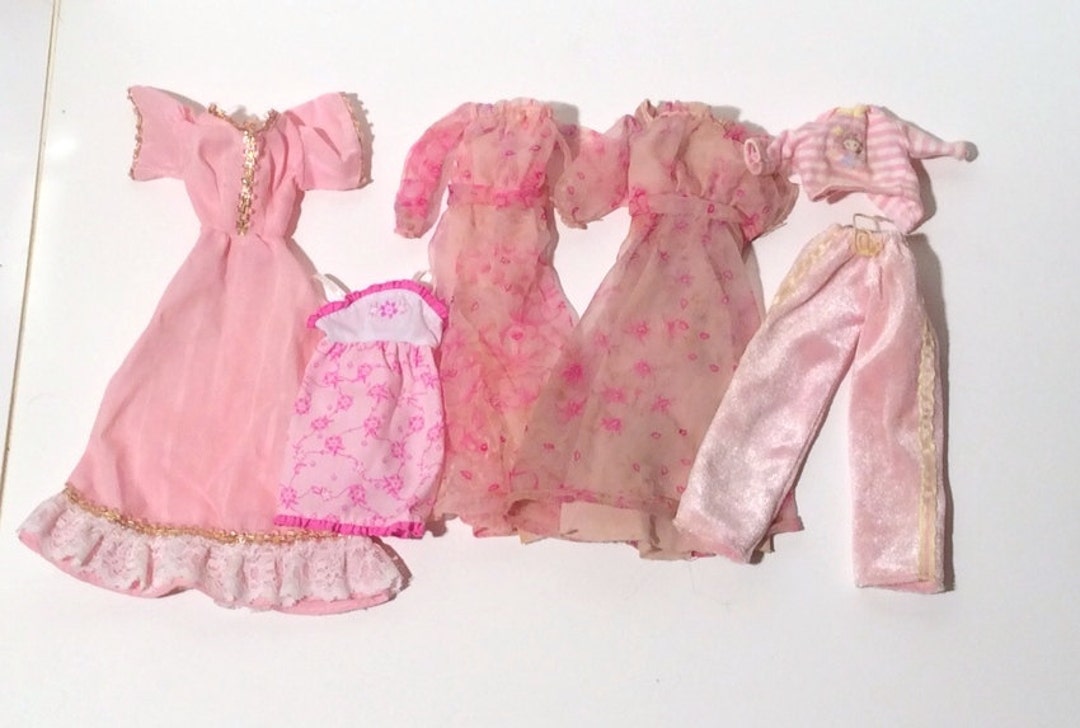 Vintage 1970s/1980s Set of Bubble Gum Pink 11.5/30cm Fashion Doll ...
