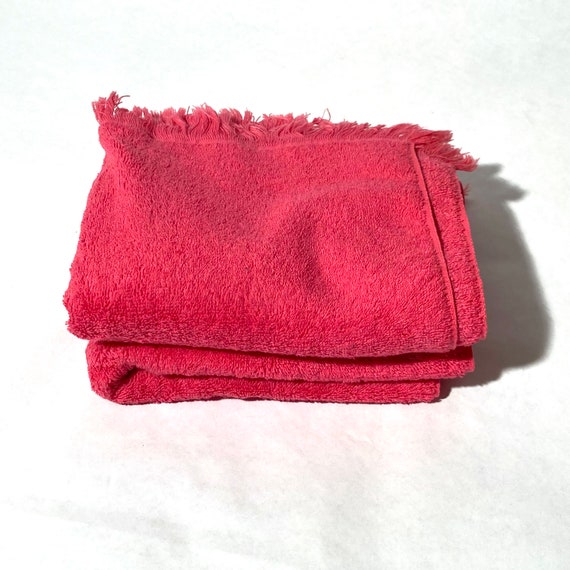 Bright pink hand towels hotsell