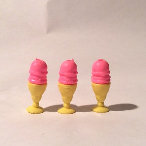 Vintage 1990s 11.5"/30 cm Fashion Doll Cool Times Ice Cream Soda Plastic Mini's 1:6 scale/Yum Yum Ice Cream Shoppe