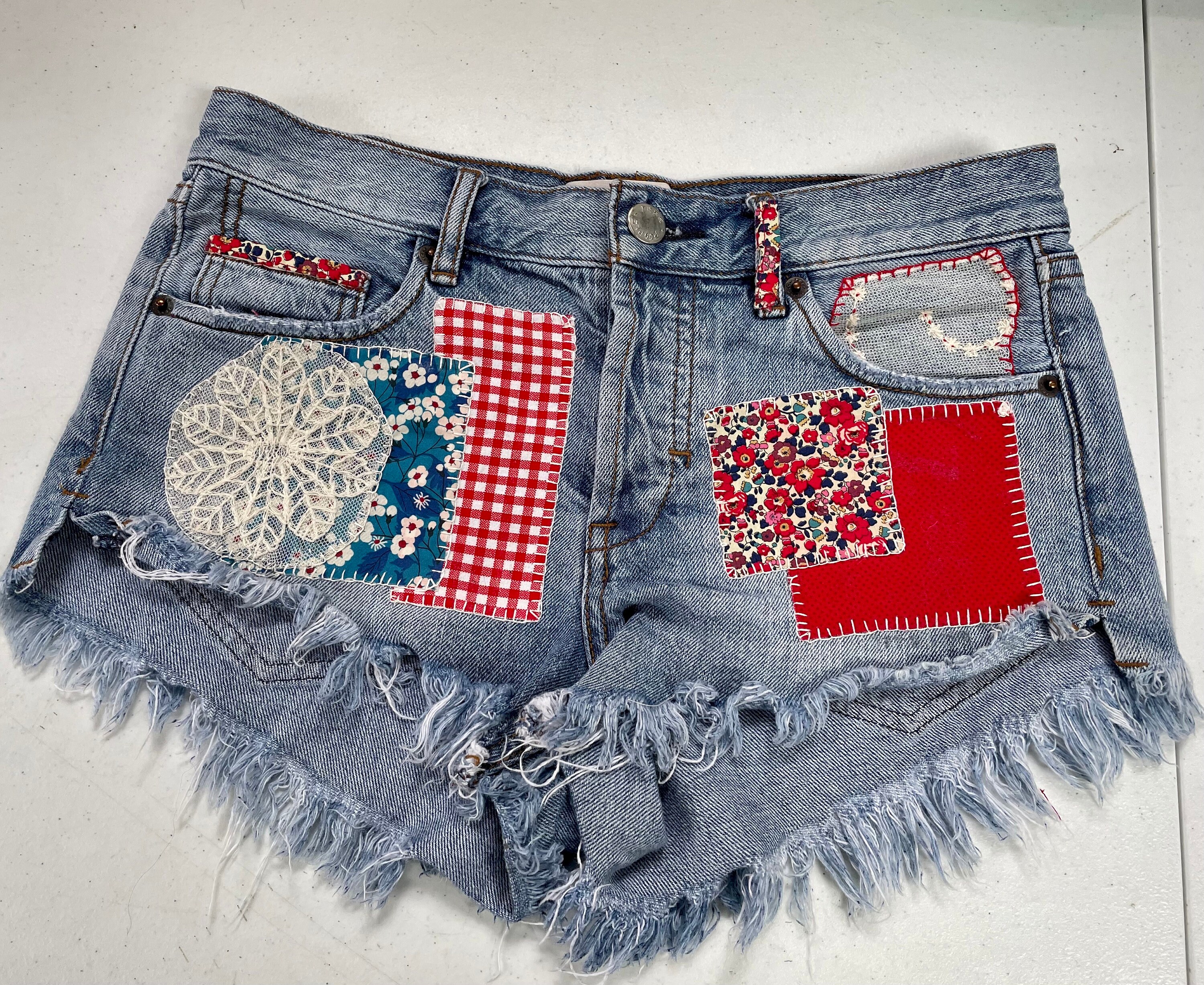 パンツ Mulchi Fabric Short Pants PRANK PROJECT Super Sexy +sassy Patched Denim Short Shorts, Stunning Hand