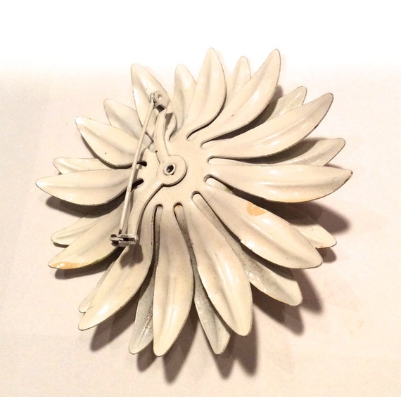 Vintage 1960s Enamel Metal Oversized White Flower… - image 2