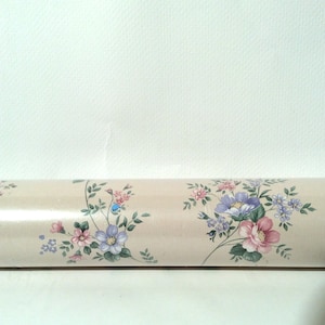 Vintage 1997 Fine Decor Wallpaper/Covering/Made in England/Pasted Vinyl/Floral and Elegant on Neutral Background