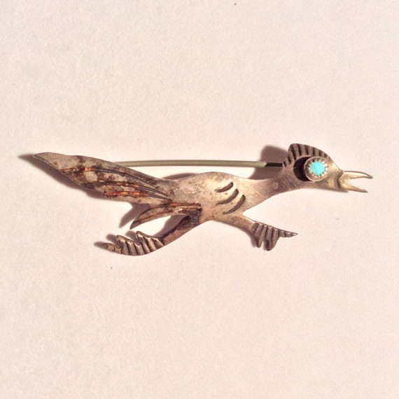 Wonderful Vintage Native American Navajo Sterling Silver Roadrunner Pin Wonderful Vintage Native American Navajo Sterling Silver Roadrunner Pin