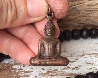 Thai Buddha Amulet Pendant - Meditating Buddhist Talisman