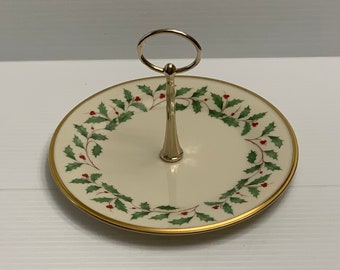 Lenox Christmas plate with handle, Holly berry Christmas plate, gold rimmed plate, Christmas cookie plate, vintage cookie plate, retro gift