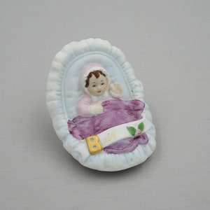 BABY SHOWER GIFT, Vintage baby figurine, Enesco figurine, baby in basket figurine, sweet baby figurine, cute baby gift, gender neutral gift