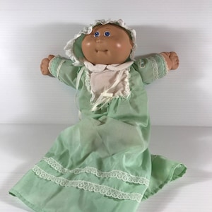 Cabbage Patch Doll, baby Cabbage Patch doll, bald baby Doll, Doll with green dress, doll with original clothes, signed doll, gift for child