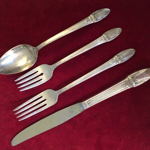 SILVER PLATE FLATWARE, Wm Rogers flatware, First Love flatware, flatware replacements, silver flatware, vintage movie prop, place setting