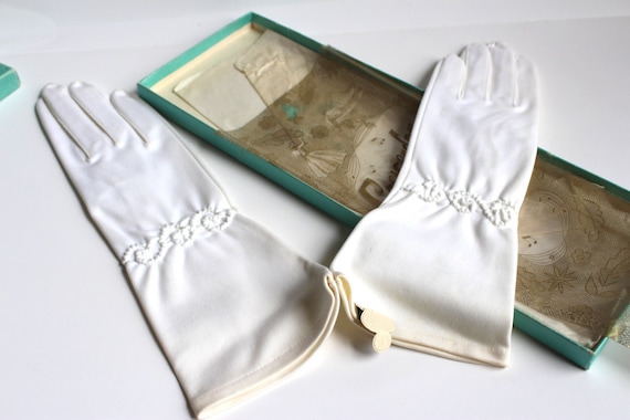 WHITE LADIES GLOVES, Vintage ladies gloves, long … - image 1