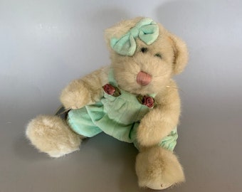 Light brown bear, Boyds Bears, bear with overalls, cute bear, bear with roses, gift for her, small bear, cute small bear, vintage bear