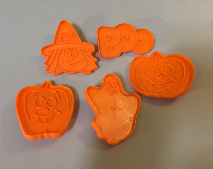 HALLOWEEN COOKIE CUTTERS, Vintage Cookie Cutter, Ghost Cookie Cutter