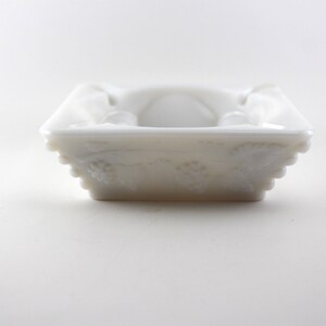 WESTMORELAND MILK GLASS Ashtray, Milk Glass Ashtray with grapes, Vintage milk glass, vintage white glass, Vintage milk glass with grapes