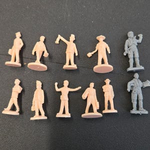 Vintage HO Scale Plastic Miniature Figures For Model Train Layouts