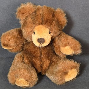 Vintage Russ Berrie Grizzles Brown Plush Teddy Bear 7" Soft Stuffed Animal