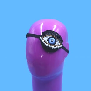 Surreal Beaded Eye Eyepatch – Handmade Adjustable Cosplay Medical Patch – Custom Eyepatch for Fashion, Vision, or Costume Use - Unisex Adult