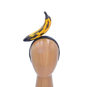 Banana Headband Fascinator Hat – Camp Fashion Statement, Pop Art Headpiece, Funny Fruit Hat, Handmade Surreal Accessory, Drag Queen