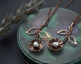 Minimalist Necklace Wire wrap flowers pendant Pearls necklace Wire wrapped Bridal pendant Wire Wrapped Pendant Copper anniversary  gift