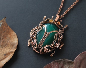 Bug Agate pendant Wire wrapped pendant Big stone pendant Copper necklace Green necklace Nature inspired pendant Christmas gift Mother gift