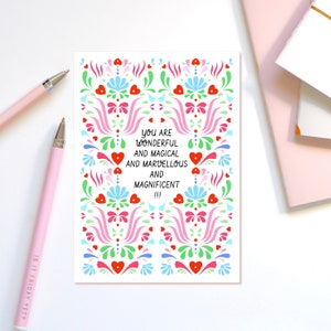 ¡Eres maravillosa, mágica, maravillosa y magnífica! Tarjeta de felicitación para tus personas favoritas. Tarjeta de felicitación con motivos escandinavos.