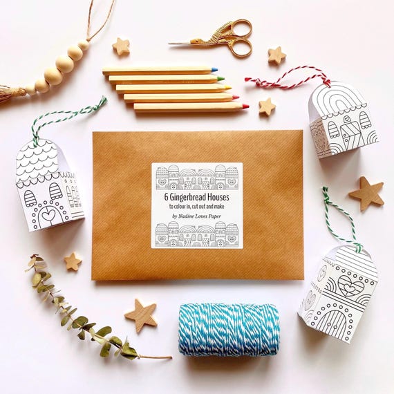Gingerbread Houses craft kit. 6 cute gingerbread houses to colour in & make into ornaments, mini gift boxes or LED light holders.