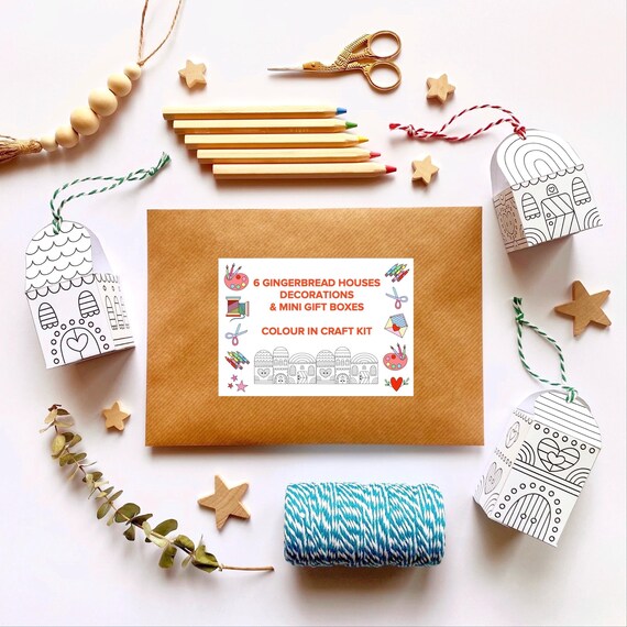 Gingerbread Houses craft kit. 6 cute gingerbread houses to colour in & make into ornaments, mini gift boxes or LED light holders.