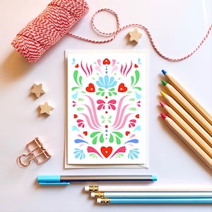 Tarjeta de felicitación con motivos escandinavos en rosa y verde. Tarjeta para cualquier ocasión. Tarjeta para regalar. Tarjeta con motivos escandinavos.