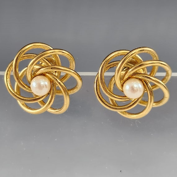 Monet Gold Tone Wire Earrings w Faux Pearl Centers