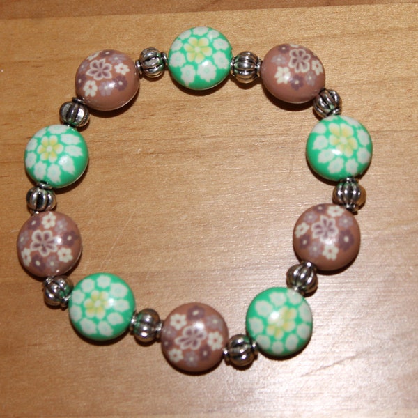 Millefiori et Ornate Perles argentées Bracelet extensible-fleurs vertes & bronzées-Jardin printanier-Fimo-plasticine