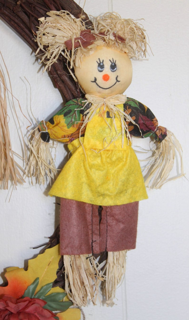 Scarecrow Couple With Chrysanthemums 16 inch diameter grapevine wreath Autumn Harvest Fall Thanksgiving corn
