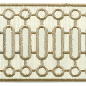 Fita de acabamento bordada de 10 cm (4") com belo design geométrico exclusivo (WT0400R1151C-PY), nº T02D (creme, bege), vendida por metro.