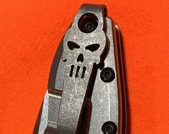 Zero Tolerance ZT0562 Pocket Clip with Skull Design