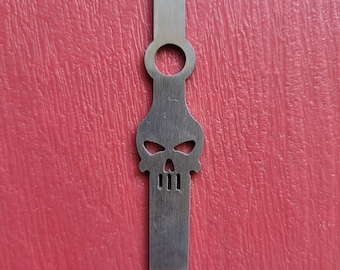 Cold Steel AD10 Totenkopf Titan Taschenbügel
