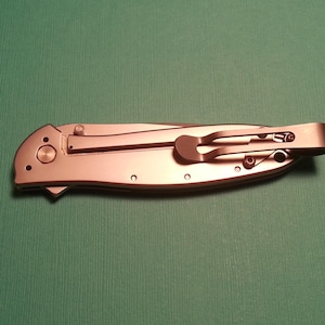 Kershaw Leek - Split Tail Design Tip Up