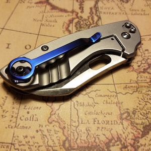 Stealth Design - Titanium Pocket Knife Clip for Selected CRKT models