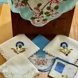 Vintage Embroidered Hankies: Crocheted, Scalloped, or Lace Edges (0924)